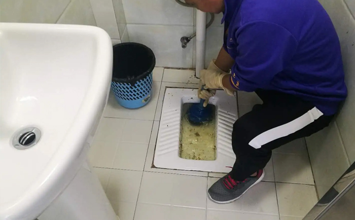 江岸疏通蹲坑