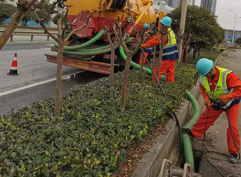 江岸市政管道清淤